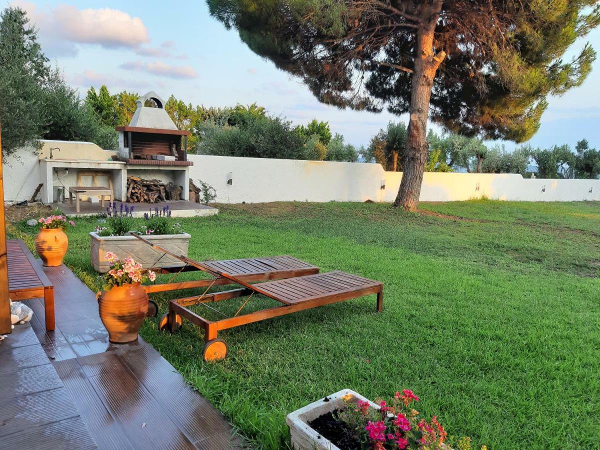 Seafront Villa Joan 네아 스키오니 외부 사진